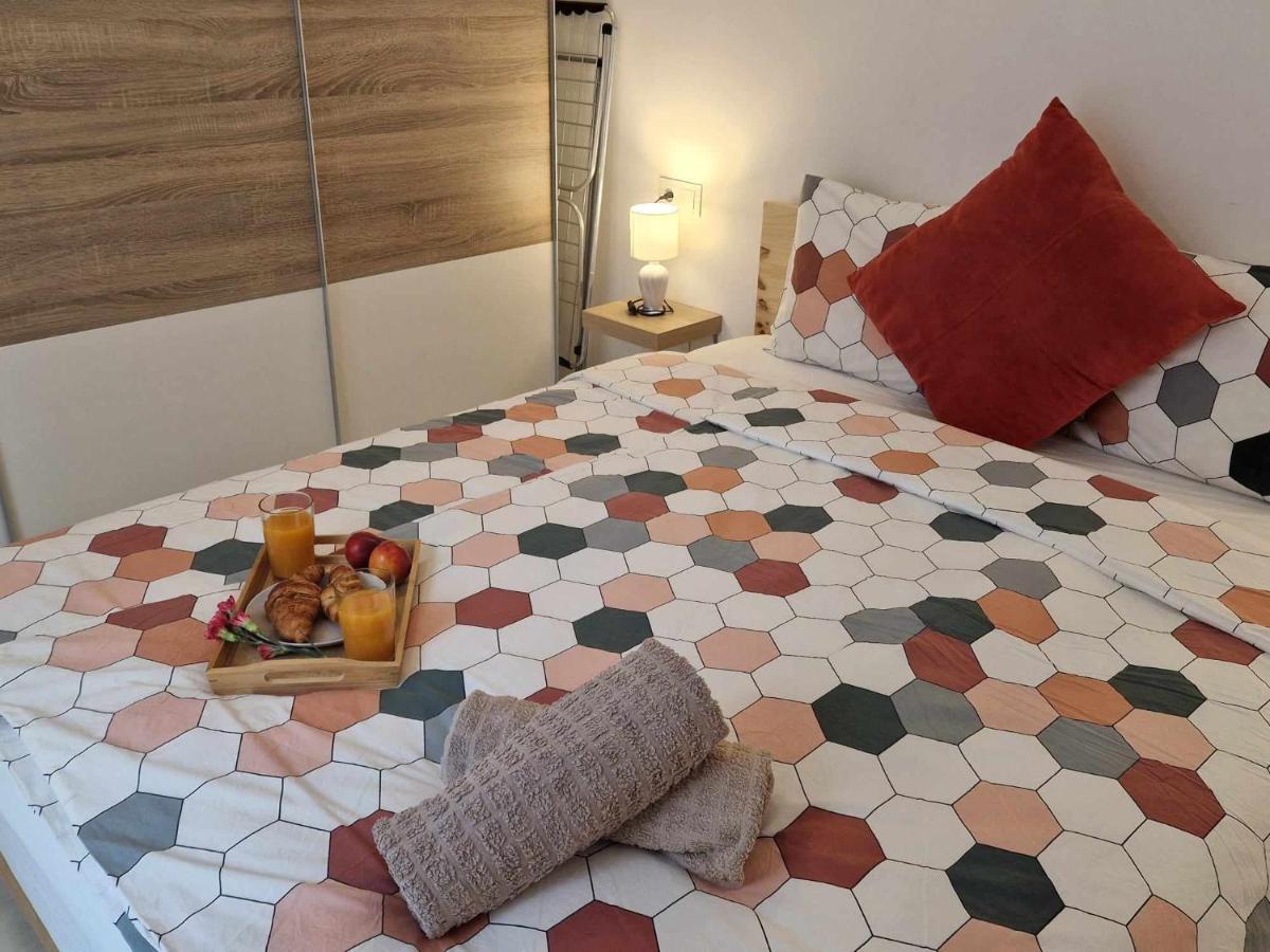 Francisco Cano Apartment فوينخيرولا المظهر الخارجي الصورة
